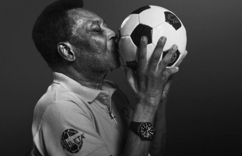 Hublot tri ân huyền thoại bóng đá Pelé bằng tâm thư xúc động