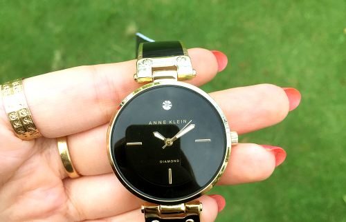 Phân biệt đồng hồ Anne Klein chính hãng như thế nào?