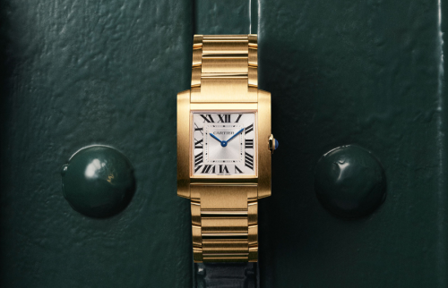 Cartier tiếp tục làm mới các thiết kế biểu tượng: Diện mạo mới của Tank Francaise