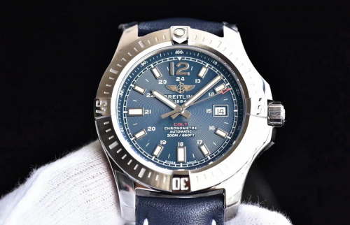 Đồng hồ Breitling của nước nào? Đánh giá đồng hồ Breitling từ các chuyên gia