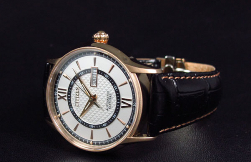 Đồng hồ Citizen NH8326-02A - Lịch sự cho quý ông toả sáng