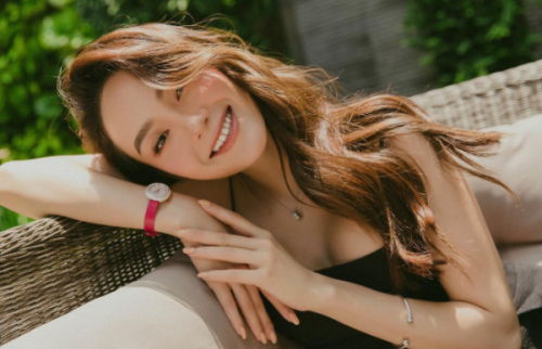 Đồng hồ của sao: Ca sĩ Minh Hằng