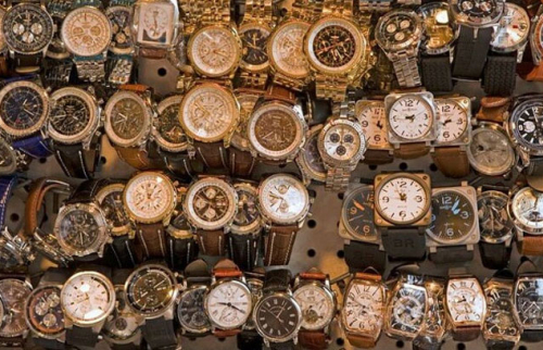 Cảnh giác với những mẫu đồng hồ Frederique Constant Fake