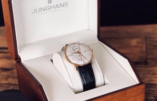 Đồng hồ Junghans - Đánh giá và phân biệt Junghans