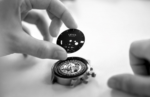 Đồng hồ Leica cuối cùng cũng ra mắt: Độc đáo, đi ngược thời đại