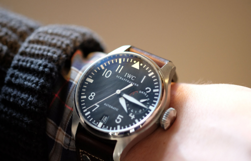 Phân biệt đồng hồ IWC thật giả: Đồng hồ dành tặng những quý ông