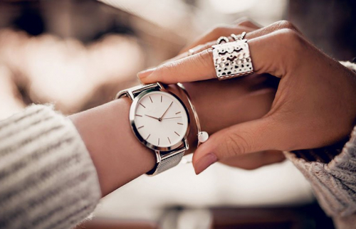Những lỗi sử dụng đồng hồ thường gặp với phụ nữ