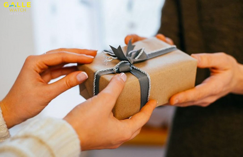Sinh nhật người yêu nên tặng gì, 20 món quà để tình yêu của bạn thăng hoa
