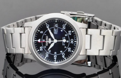 Top 7 đồng hồ Seiko 5 dây kim loại đáng sở hữu nhất trên Galle Watch