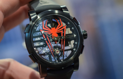 Đồng hồ Romain Jerome – Đánh giá  chi tiết và phân biệt chính hãng