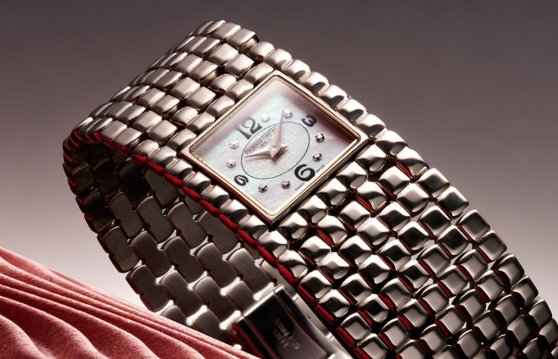 Đồng hồ tiếng anh là gì ? Sự khác biệt giữa watch và clock