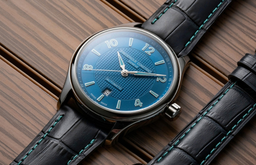 Top 12 đồng hồ mặt xanh nước biển bạn không thể bỏ qua