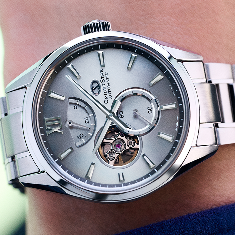 Đồng hồ Nam Orient Contemporary Semi Skeleton RE-BY0009A00B