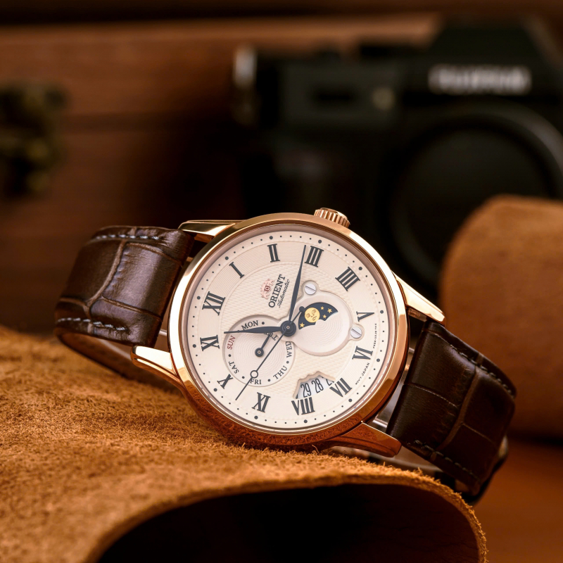 Đồng hồ Orient Mechanical Classic Sun & Moon RA-AK0007S10B