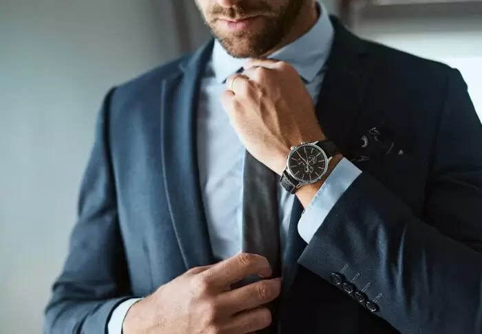 Đeo đồng hồ tay phải hay tay trái sẽ thể hiện phần nào tính cách của người đeo