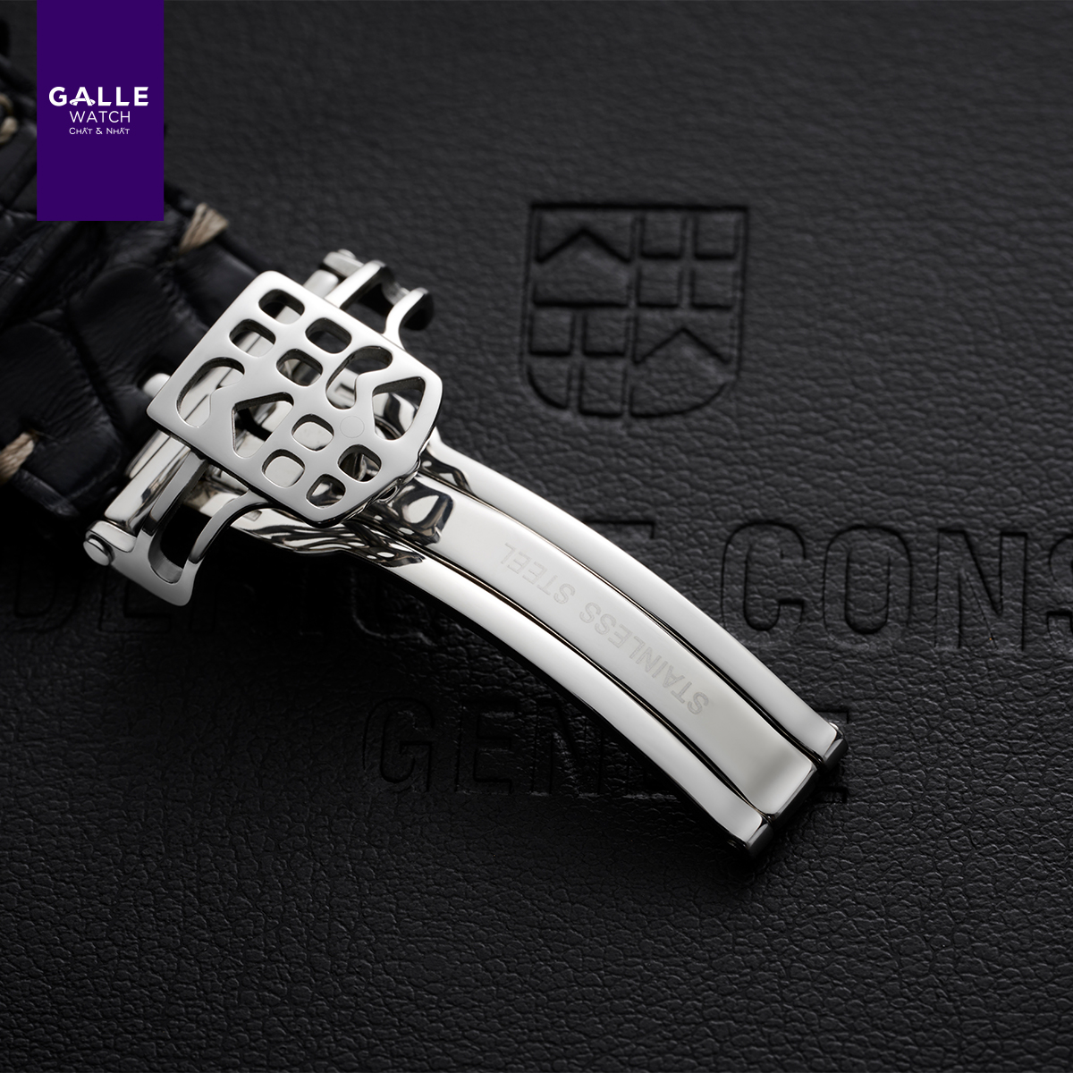 The signature lock model bears the imprint of the Frederique Constant brand