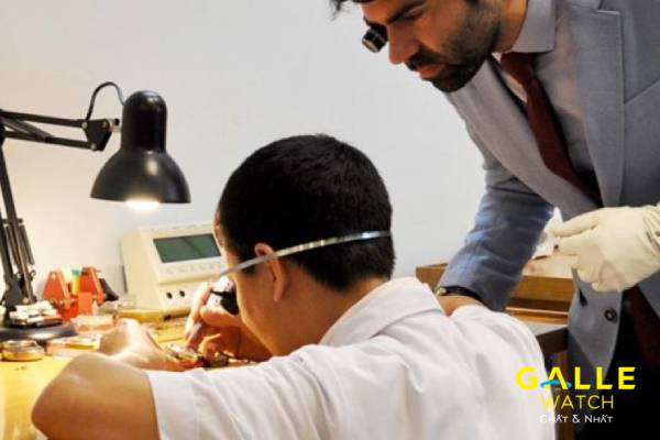Dịch vụ chuyên nghiệp của đồng hồ Galle
