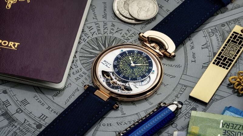 Mặt sau đồng hồ Bovet