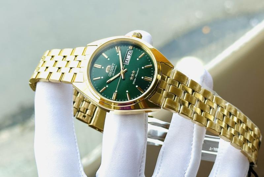 Thiết kế, bộ máy, vật liệu, có quá ưu điểm khiế cho những chiếc Orient ba sao được săn đón như vậy