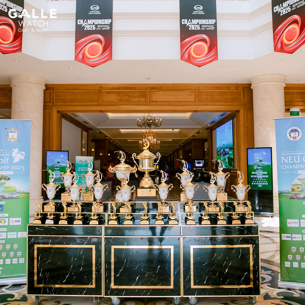 giả golf neu