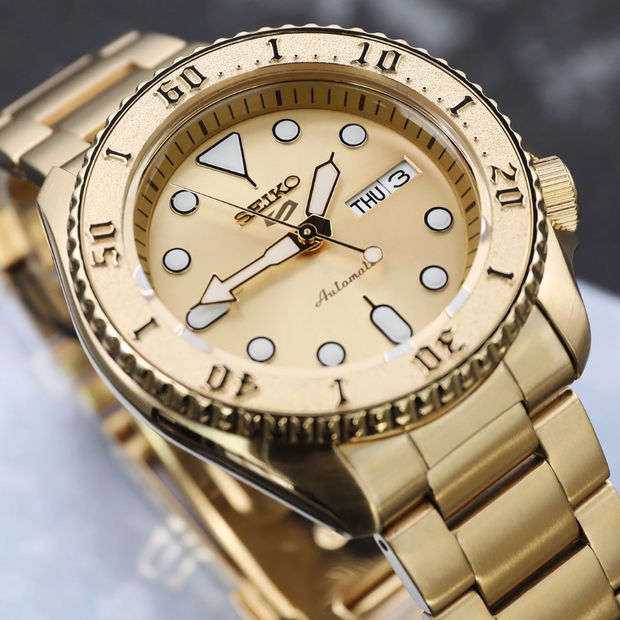 Seiko 5 chém cạnh sự lựa chọn hoàn hảo cho những người thích sự bền bỉ và cá tính