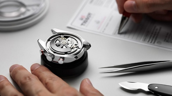 Quy trình 9 bước thay kính chuyên nghiệp tại Galle Care