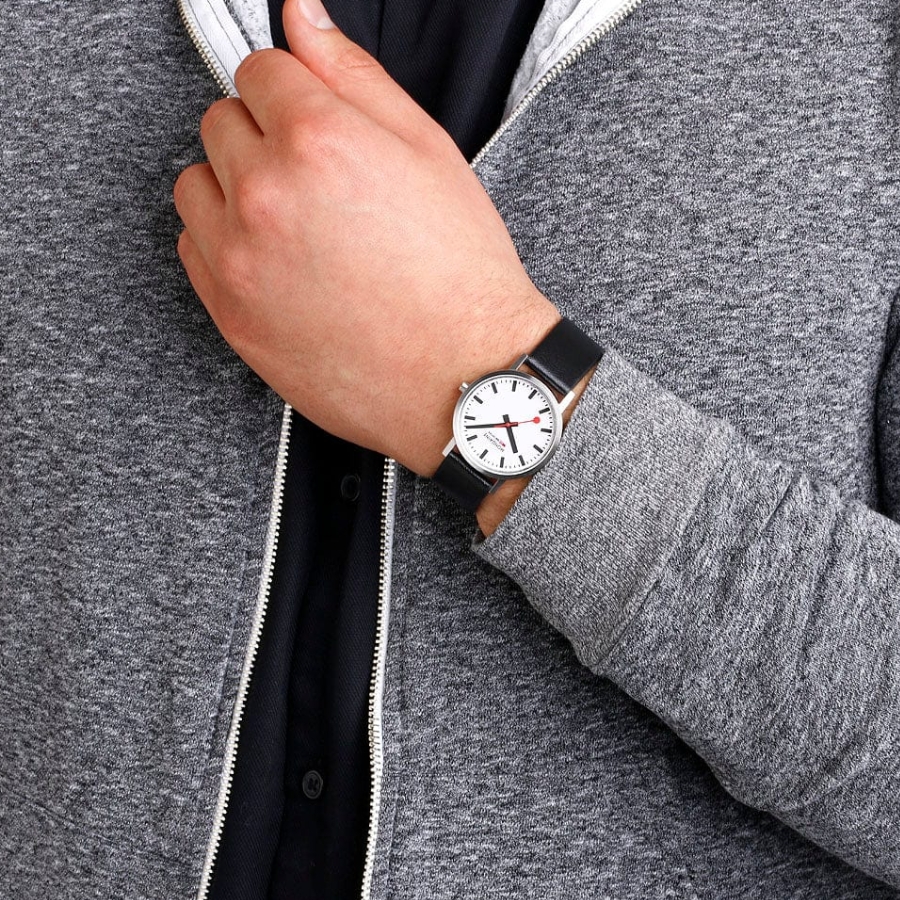 Đồng hồ Mondaine Classic A660.30314.16SBB