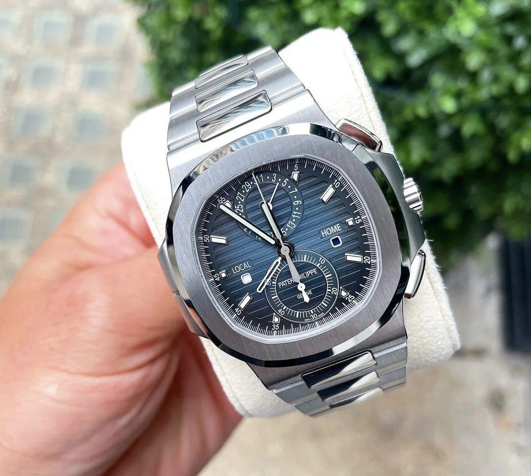 Patek Philippe Nautilus 5990/1A