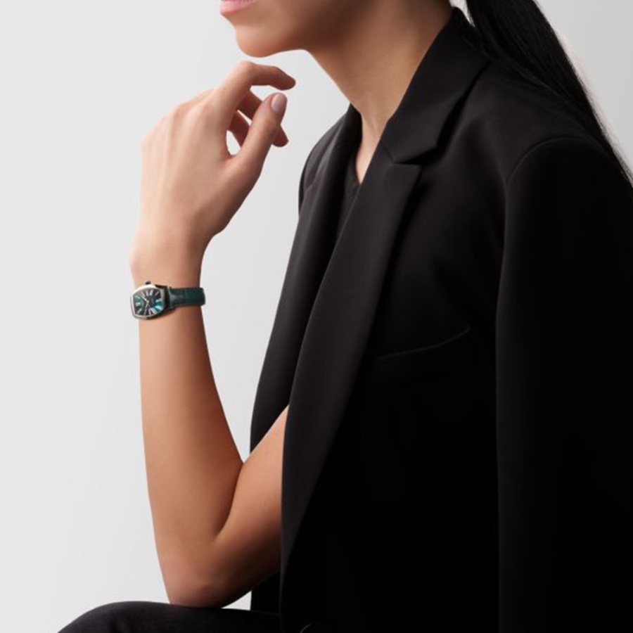 https://galle.vn/dong-ho-nu-longines-l2-142-4-60-2.html