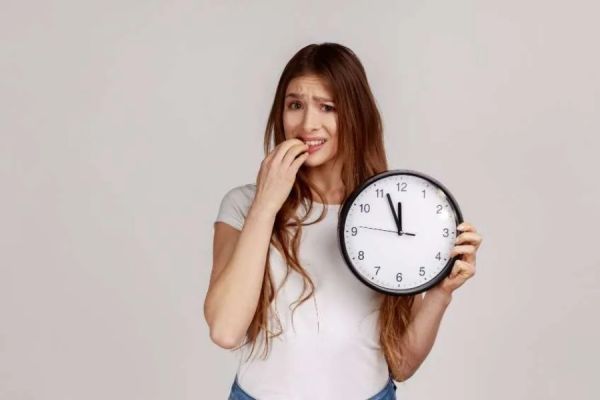 Vậy là đã rõ ràng giữa 12 AM và 12PM rồi