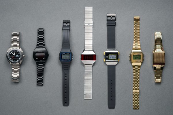 4. Đồng hồ điện tử – Digital Watch / Digital Clock