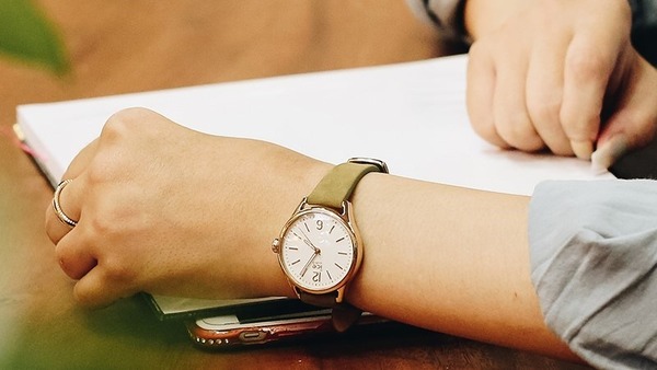 đồng hồ thường ngày