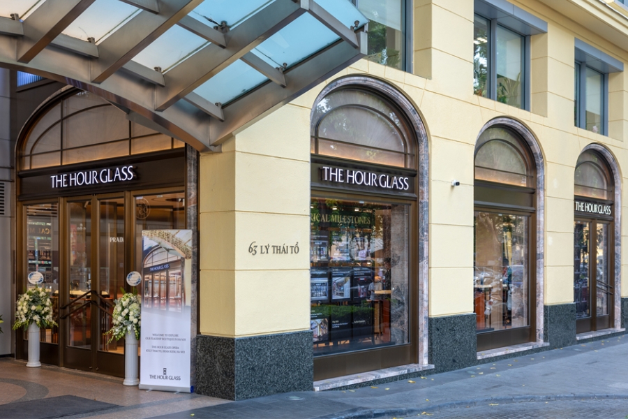 The Hour Glass Opera Boutique – Authorized Retailer Zenith