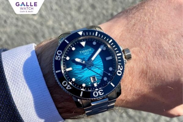 Tissot Seastar Professional với thiết kế vân sóng ấn tượng