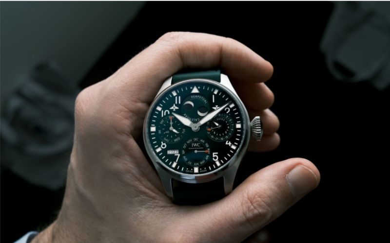 Chỉnh giờ đồng hồ đeo tay đúng cách sẽ giúp sản phẩm hoạt động chính xác