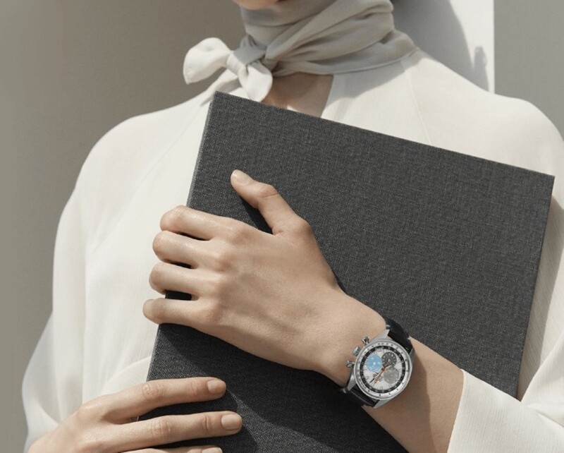 Đeo đồng hồ ngửa phù hợp trong hầu hết các tình huống hằng ngày và khi muốn tôn vinh vẻ đẹp của đồng hồ.