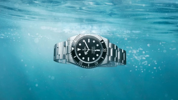 Rolex Submariner - làm chủ biển cả