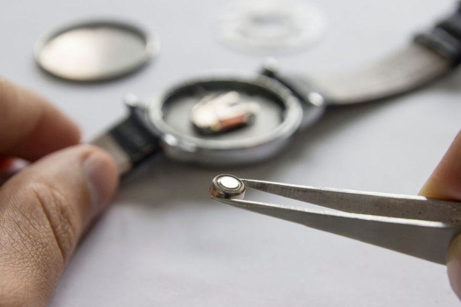 dấu hiệu đồng hồ sắp hết pin