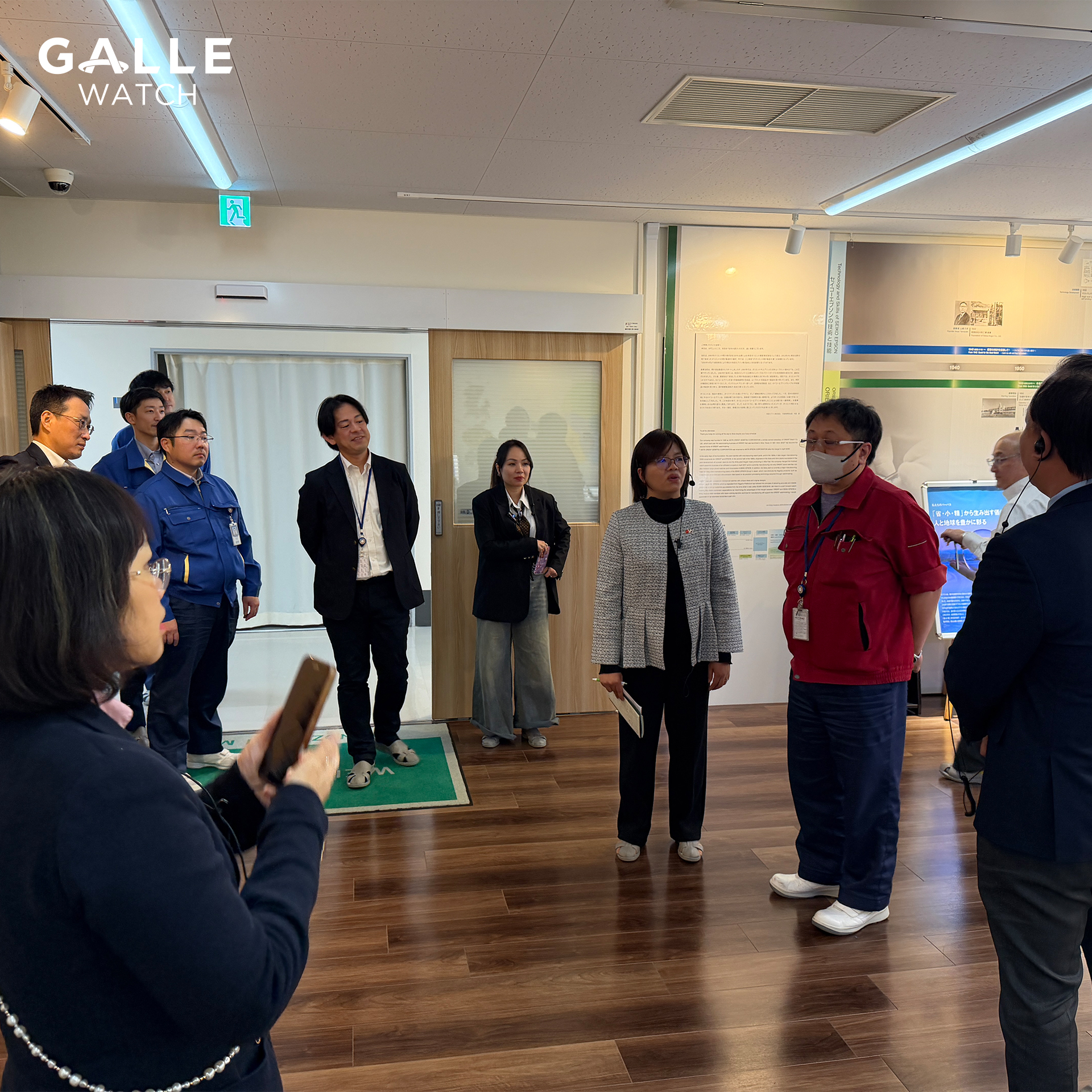 chuyến thăm của QLTT đến nhà máy đồng hồ