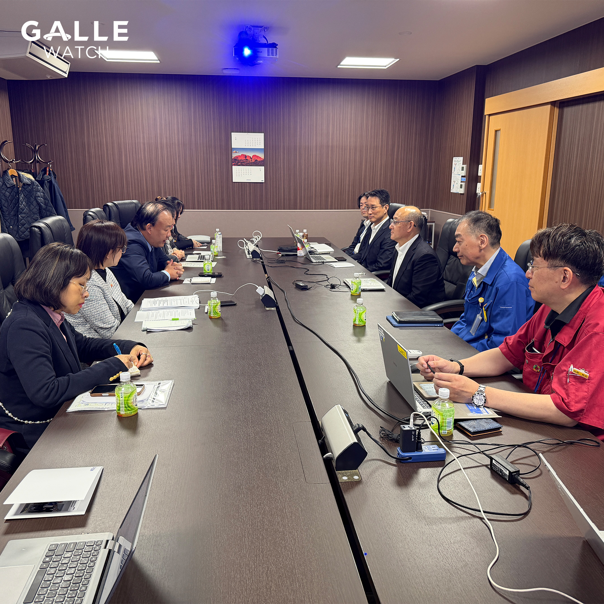 chuyến thăm của QLTT đến nhà máy đồng hồ