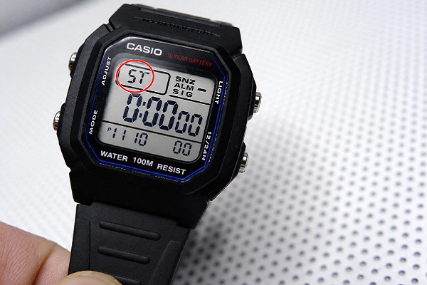 chức năng bấm giờ thể thao (Stopwatch - STW) trên đồng hồ casio 4 nút
