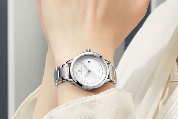 Chọn màu đồng hồ theo mệnh Kim 