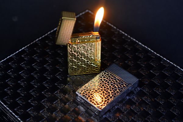 bật lửa dupont cũ