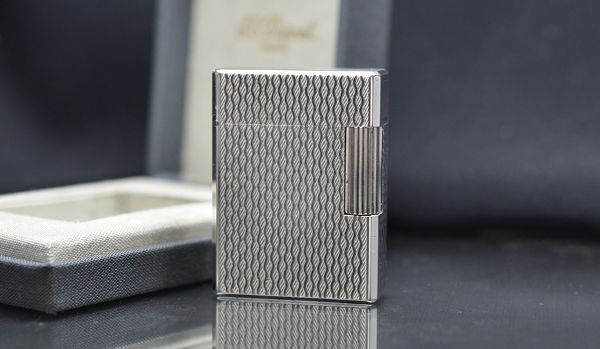 bật lửa dupont cũ