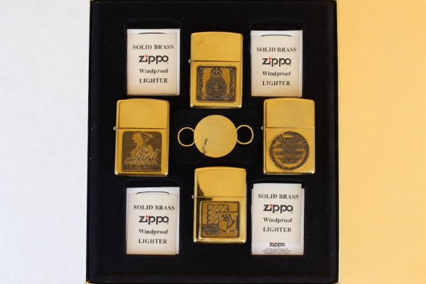 zippo đồng cổ
