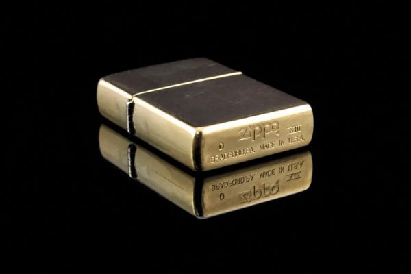 zippo bạc khối cổ