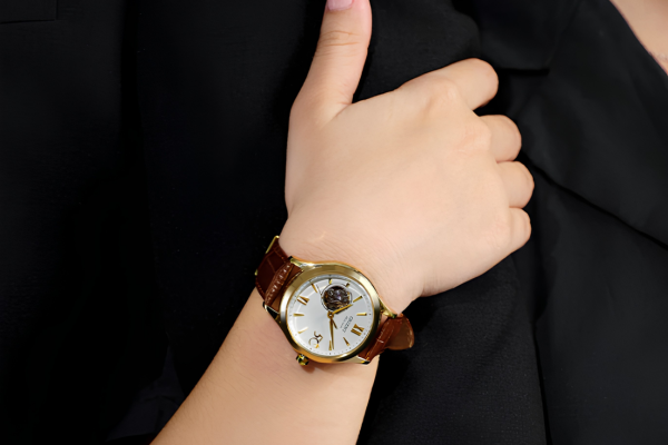 cách chọn đồng hồ nữ