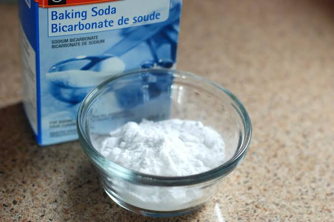Đánh bóng bằng baking soda