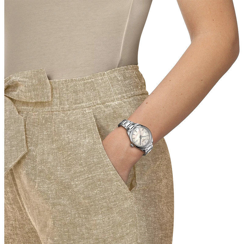 Ở khoảng giá 15 triệu, đồng hồ Tissot có nhiều dòng sản phẩm đáp ứng tốt 