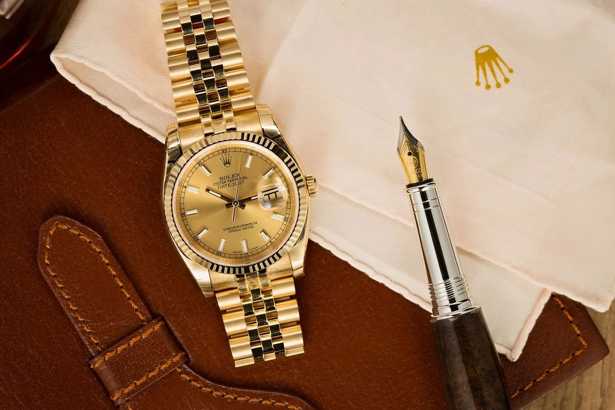 Rolex Datejust vàng đúc